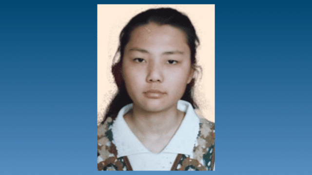 Chen Ying, la primera practicante de Falun Dafa que murió durante la persecución a la práctica el 16 de agosto de 1999.